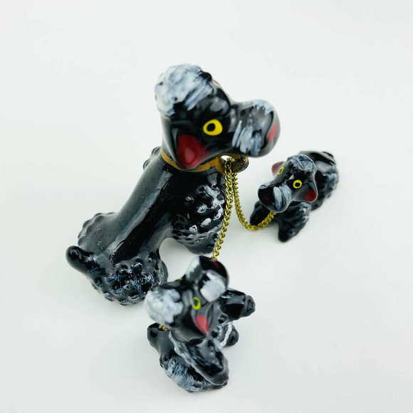 Vintage Red Ware Style Black and white Poodles on Chains - Mid Century Decor - Picture 3 of 8